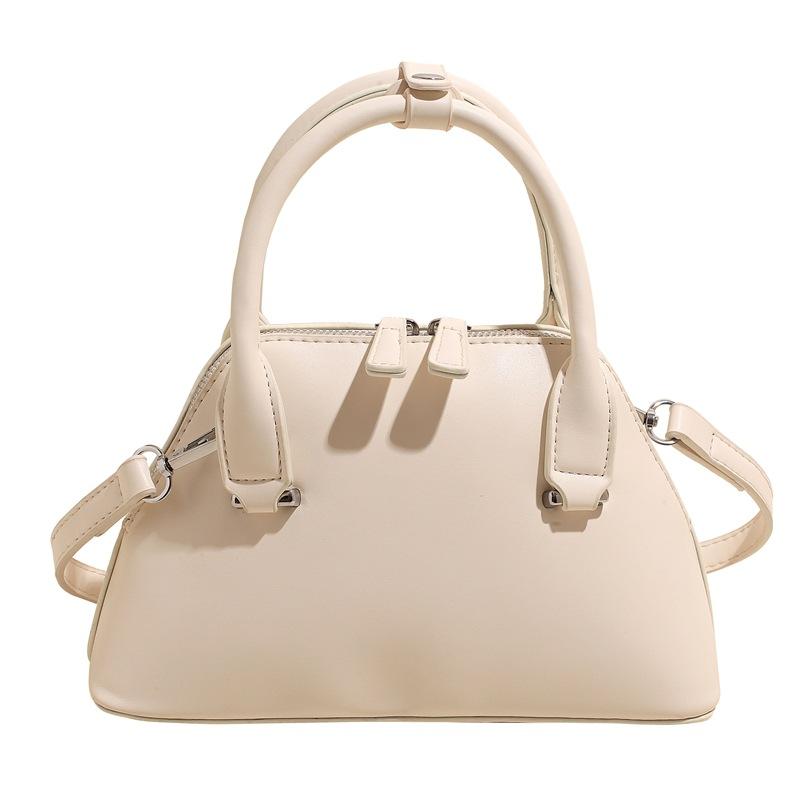 

Spring new fashion trendy large-capacity bag women s soft leather shoulder messenger bag commuter bag Without pendant белый