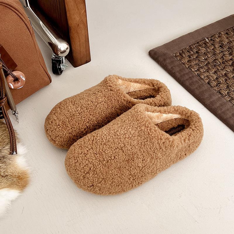 Baotou kapcie damskie noszą grube podeszwy wysokiej klasy puszyste buty 2025 jesień nowe absolutne dziecko celebryta internetowa leniwe buty