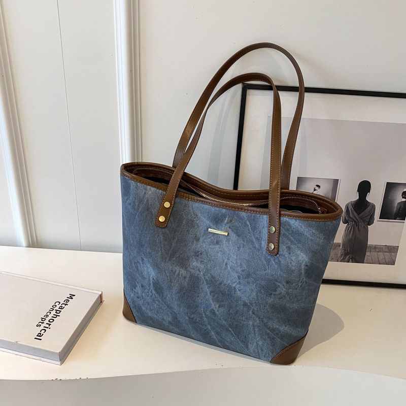Mode Lässige Tragetasche mit großer Kapazität Damen Einzigartige Pendlertasche Trendige Umhängetasche
