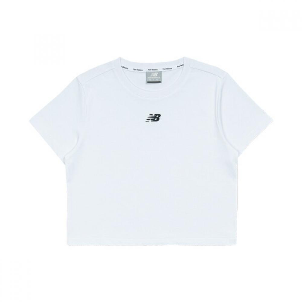 

New Balance Women EssenTial CenTer Logo ShorT Sleeve T shirT Nbnef2w012 10 S(85)