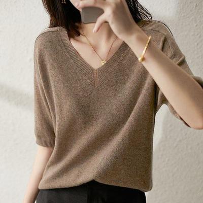 2022 Knitted Women New Korean Women Sweater Pullovers V-Neck Half Sleeve Knitted Sweater Solid Color Loose Loose Soft Female