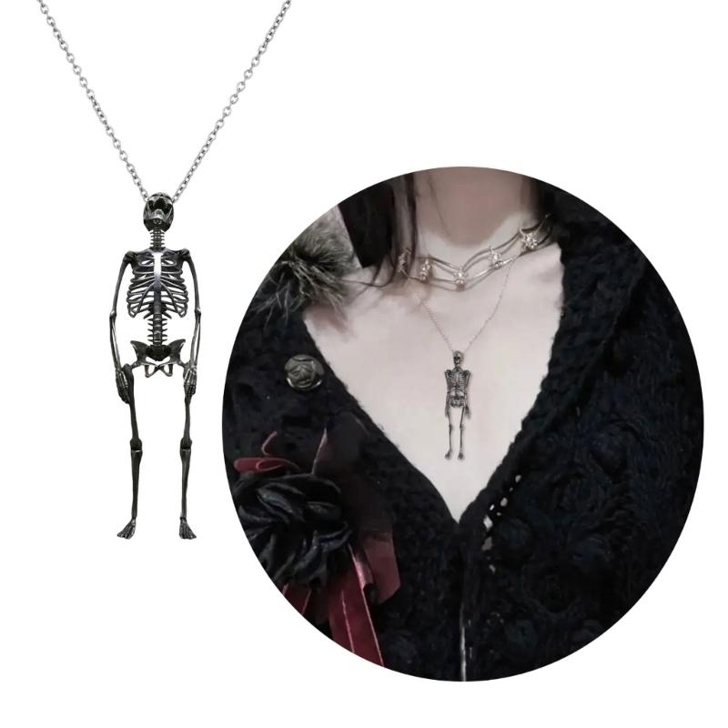 Edgy Skull Pendant Necklace Fashionable Skeleton Neckchain Street Culture Inspired Clavicle Chain for Trendsetters