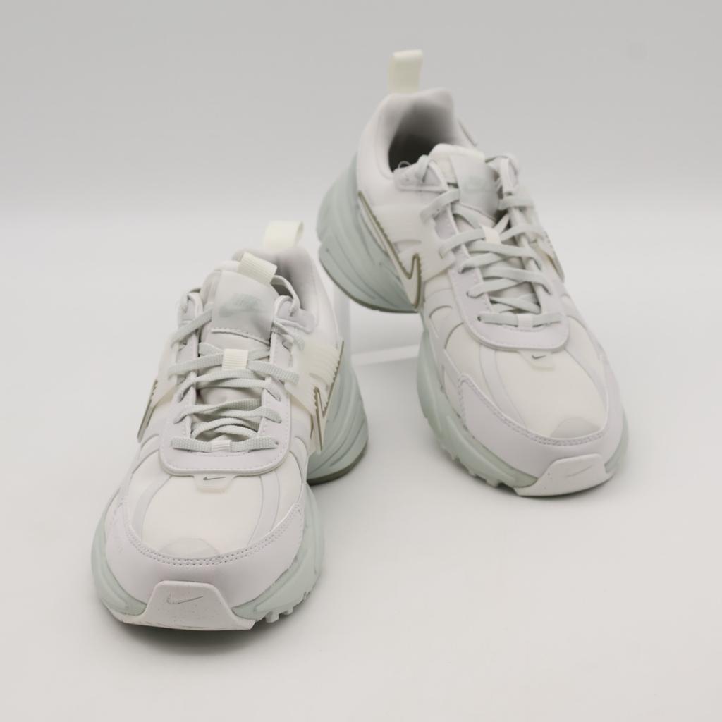 FZ2622-004 Nike V2K Run GORE-TEX Platinum Tint Summit White (Women's)