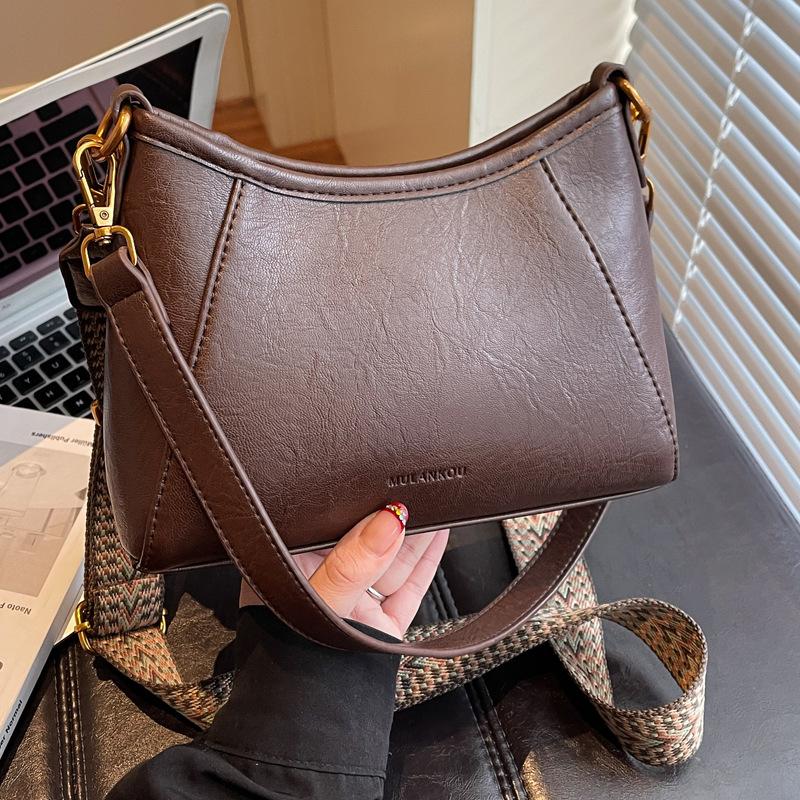 Maillard Bag Women's 2025 New Autumn and Winter High-end Sense Niche Fashion Versatile Messenger Bag Large-capacity Bucket Bag