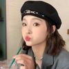 Metalowa klamra beret damski brytyjski retro casual kapelusz malarza niszowy eksponujący twarz mały kapelusz pączek trend