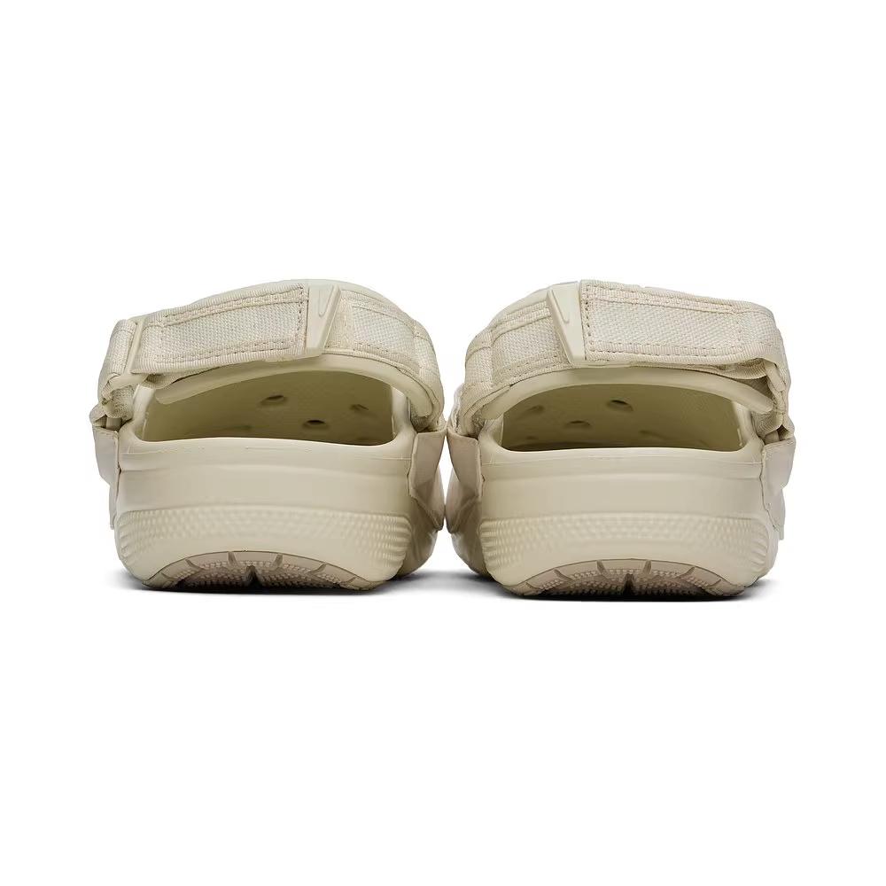 Crocs Klassische Energy Laufweste Neutral Unisex Sneaker Creme 209747-2Y2