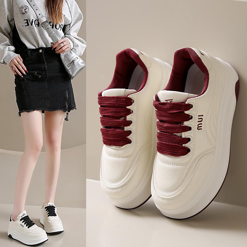 Fashion Platform Sports Board Shoes Women's 2025 Spring and Autumn New Versatile Round Head Little White Shoes Keep Warm and Increase Height Women's B