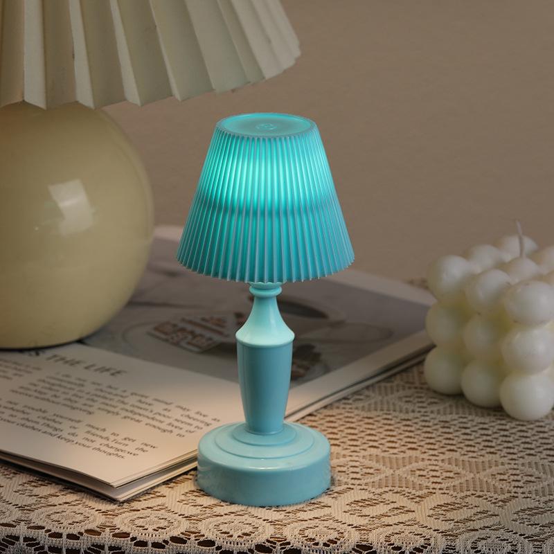 European Retro LED Night Lamp: Textured Small Desk or Bedside Decor with Palace Lantern Style