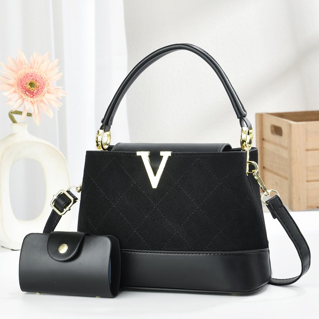 New Fashion Versatile Large Capacity Pillow Bag Ladies Handbag Womens Commuting Shoulder Bag Crossbody Bag Stylish and Practical