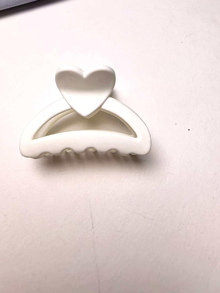 4cm Frosted Milk Coffee Hair Claw Clip for Women’s Updo – Small, Simple, Shark Design