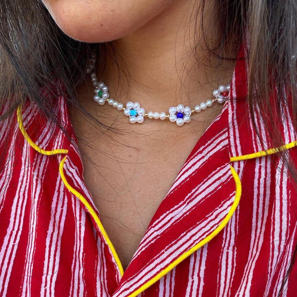 Baroque Pearl Cartoon Clavicle Chain: Simple Freshwater Pearl Choker for Women