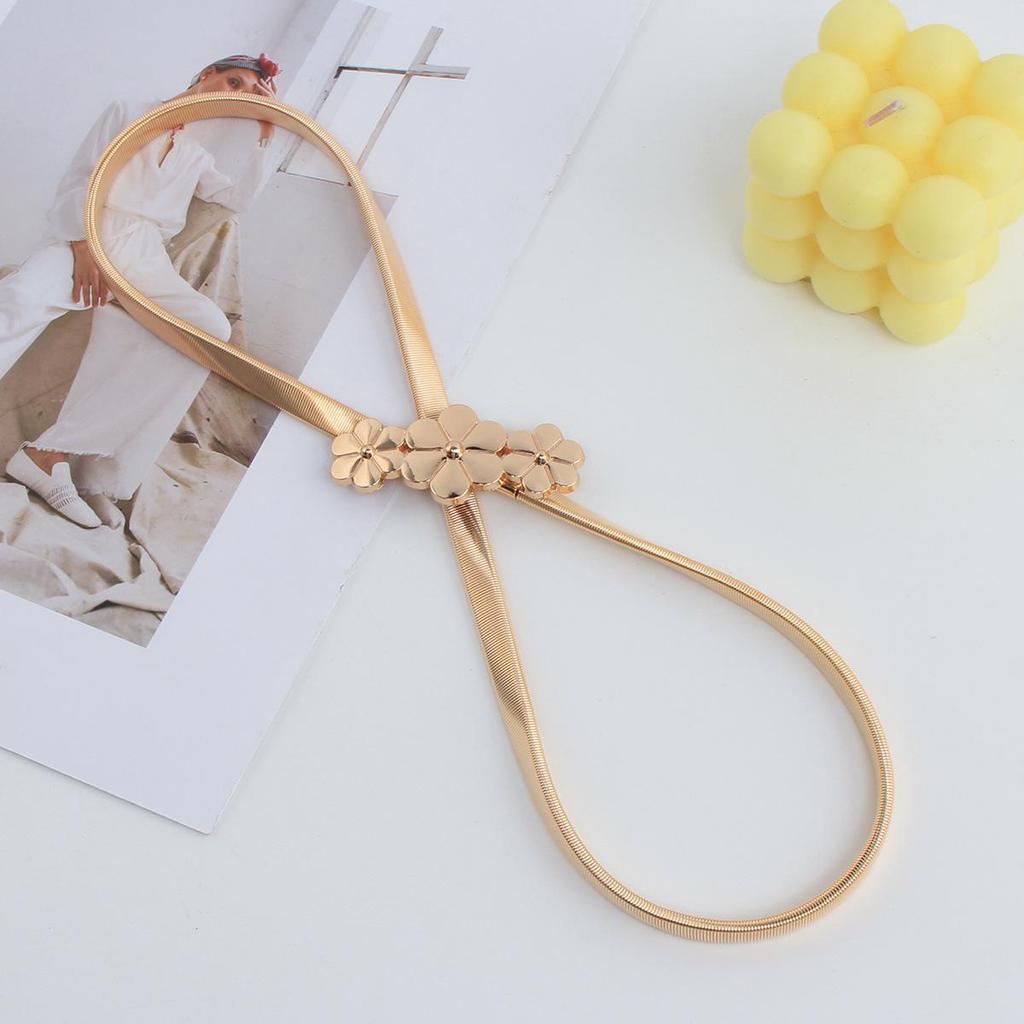 Damski Cienki Metalowy Elastyczny Pasek z Dekoracją Łańcuszka Biodrowego w Kształcie Kwiatu Róży - Idealny do Dopasowania do Spódnic i Sukienek