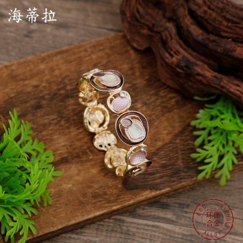 New Enamel Irregular Round Petal Elastic Bracelet Women's Creative Geometric Hollow Flower Bracelet