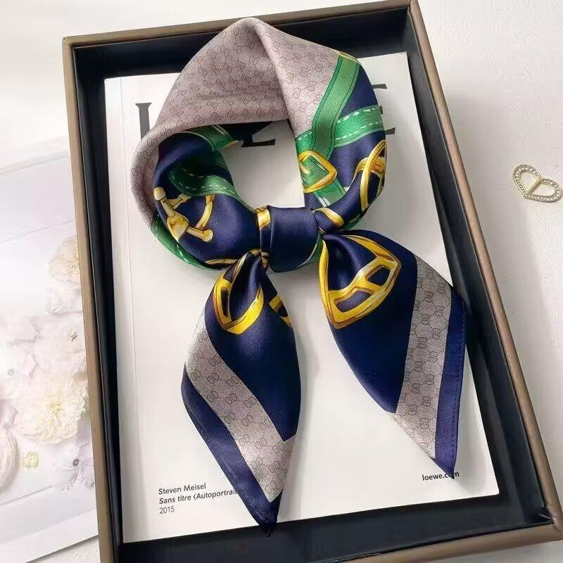 

Квадратный шарф Silk Touch Женский Легкий Ретро Принт Повязка на голову Шарф на шею Элегантный аксессуар для укладки Шифон Мода