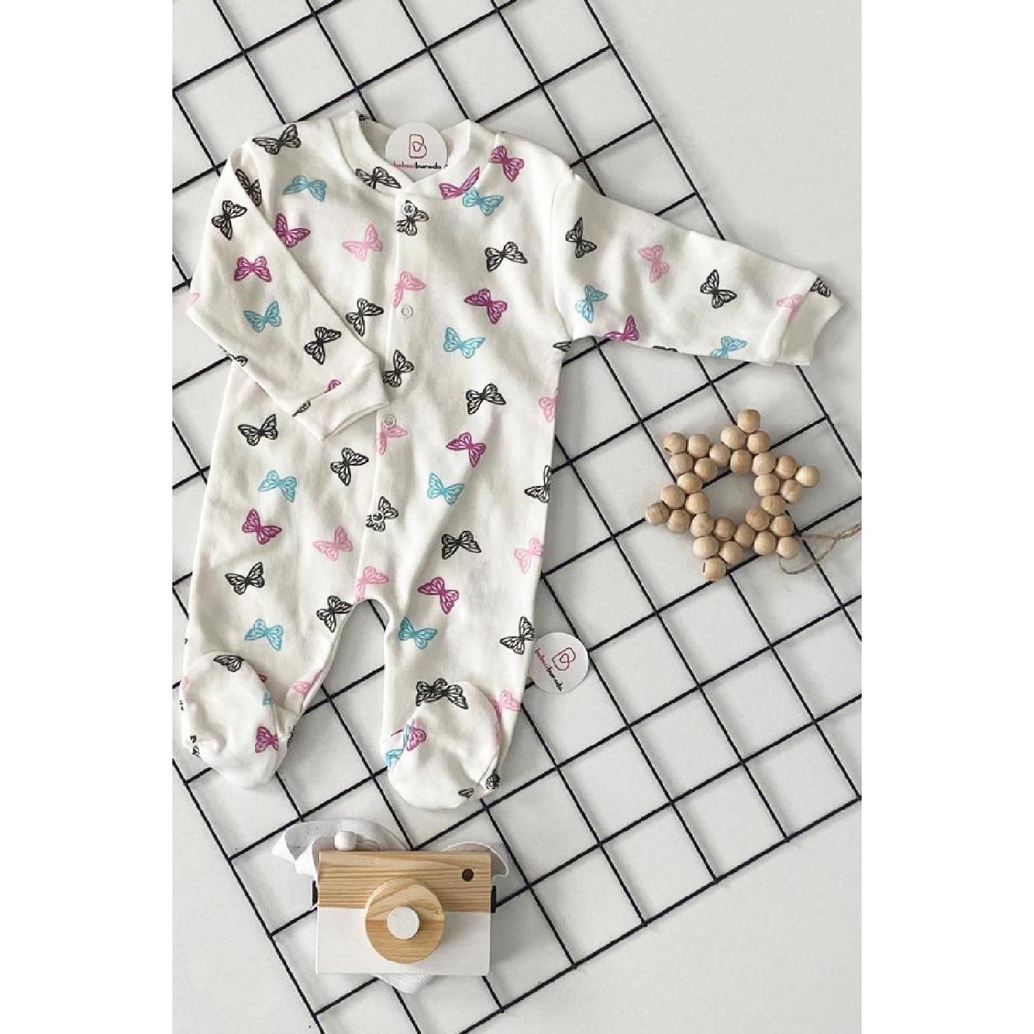 

Детский комбинезон с бабочкой 0-3 AY