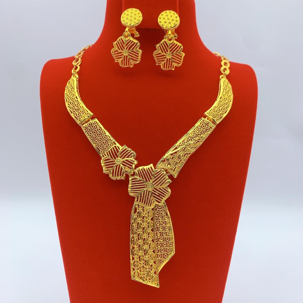 2026 Flower Necklace Earrings Set Dubai India Nigeria Gold Plated Ladies Wedding Jewelry