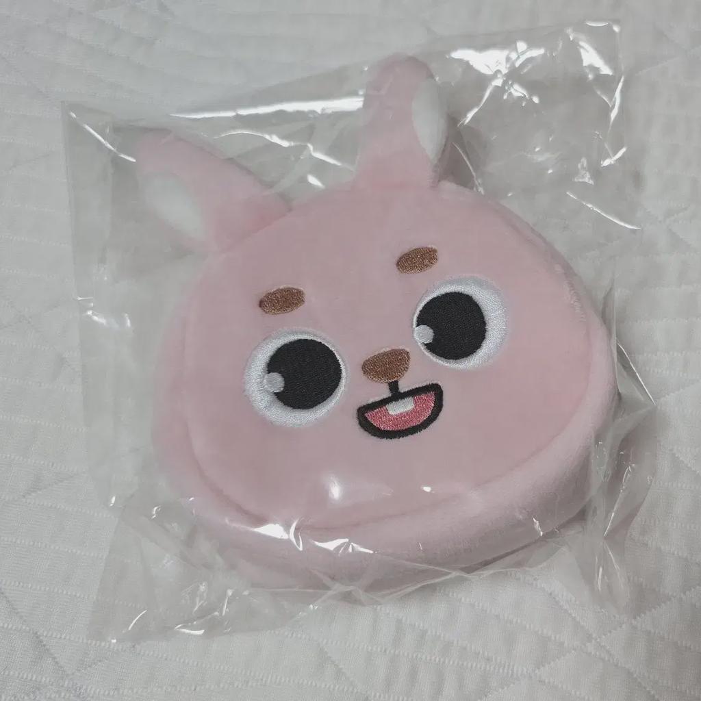 Day6 Pilki Pouch