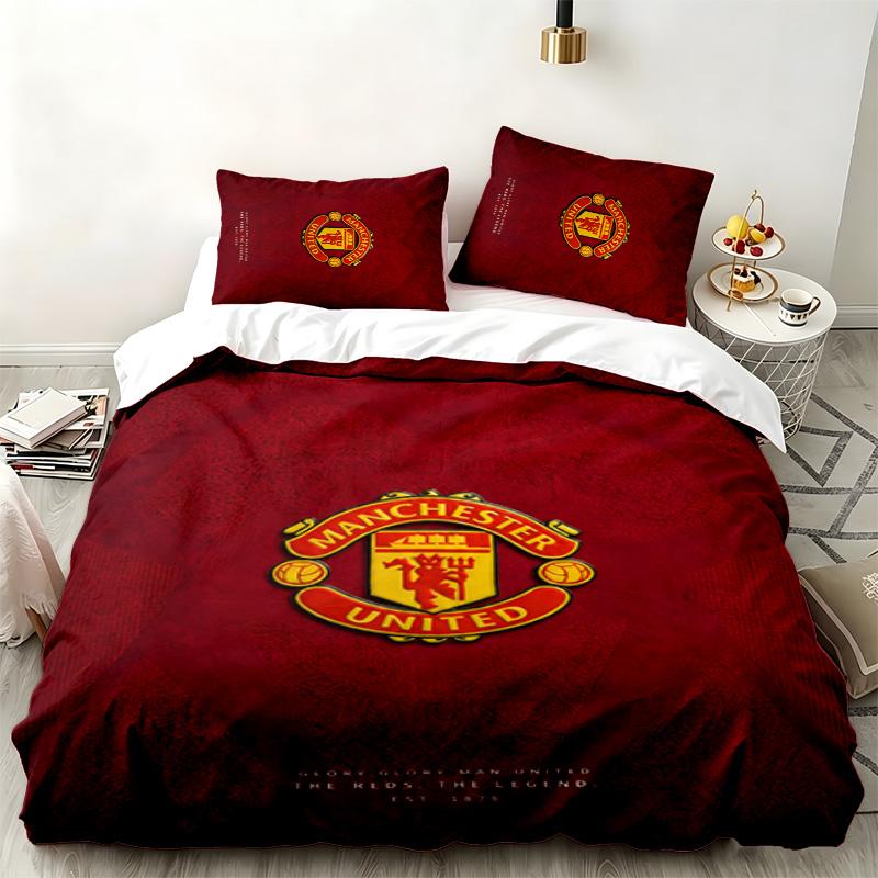 FC Manchester 3dílná sada Perfektní pro použití v ložnici Pohodlná sada povlečení obsahuje povlak na přikrývku a dva povlaky na polštář Ideální dárek k narozeninám nebo Vánocům