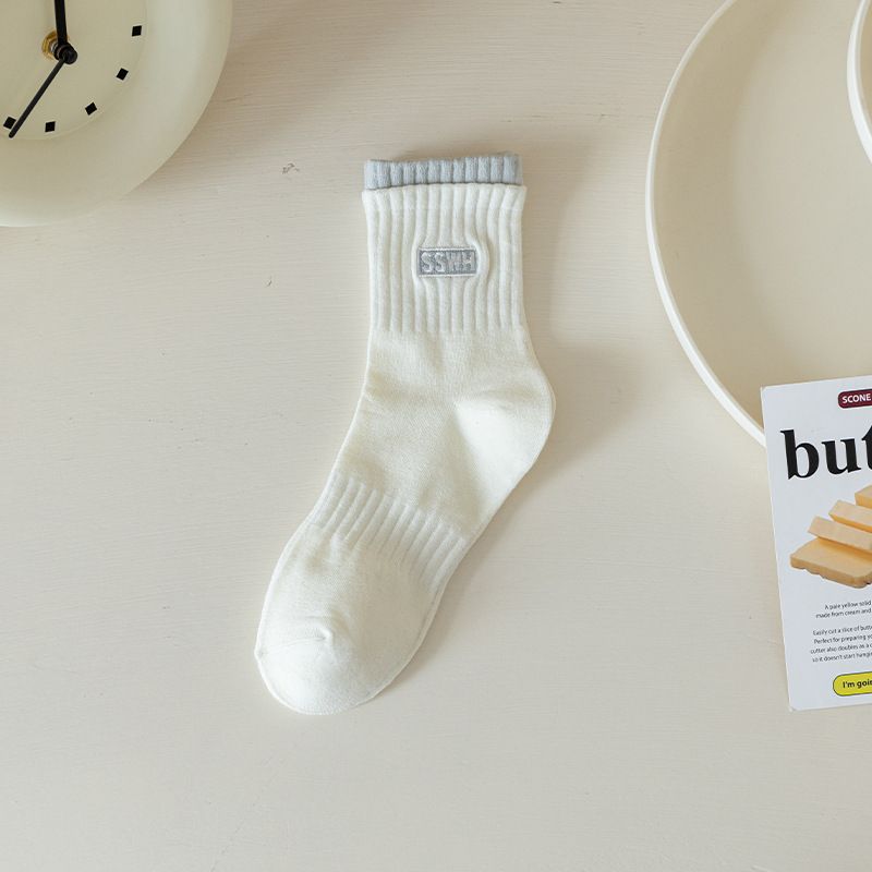 Female Spring and Autumn Fashion New Sports Deodorant Tube Socks