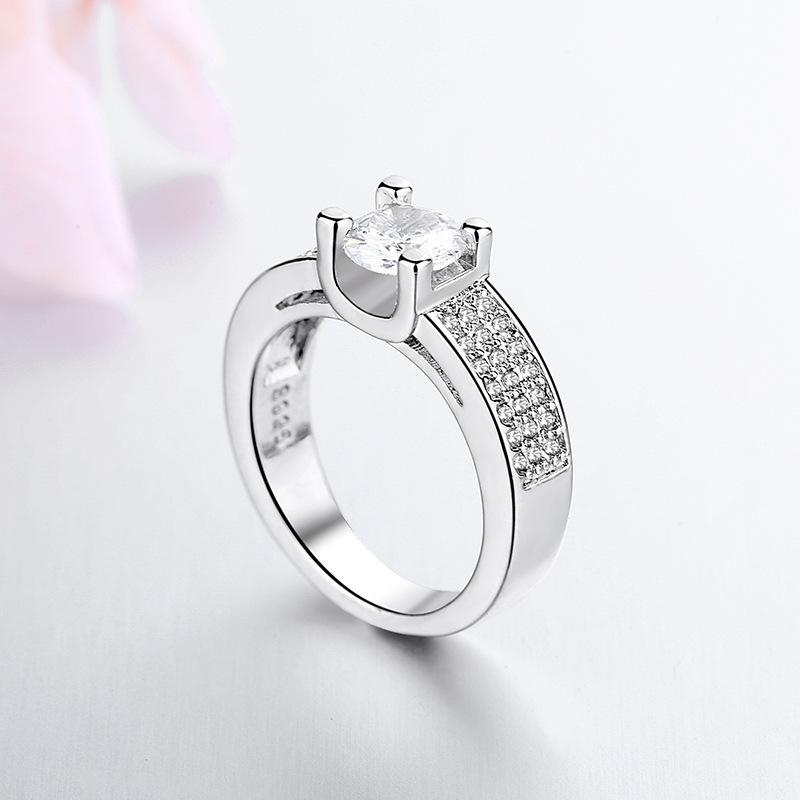 2026 Accessories Women's Wedding Ring Light Luxury Gypsy Star Micro-inlaid Zircon Ring Premium Sense Plated 18K Four-claw Ring