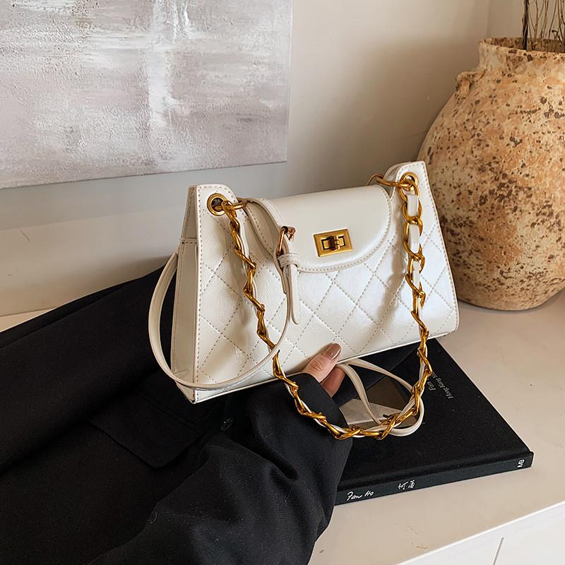 IELGY Large-Capacity Autumn Winter Retro All-Match One-Shoulder Messenger Diamond Chain Under