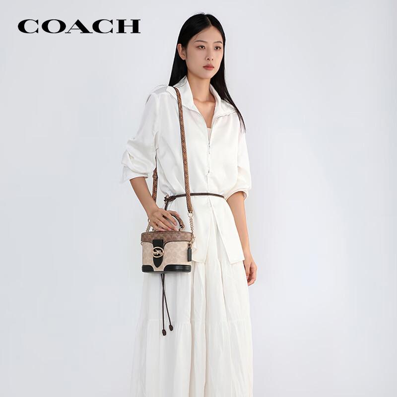 COACH Women's Georgie Crossbody & Shoulder Box Bag