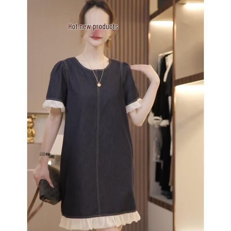 

Женское летнее джинсовое платье А-силуэта пэчворк 2025 - с короткими рукавами, свободного кроя, средней длины, модное и шикарное L (recommended for 110-125 jin) темно-синий