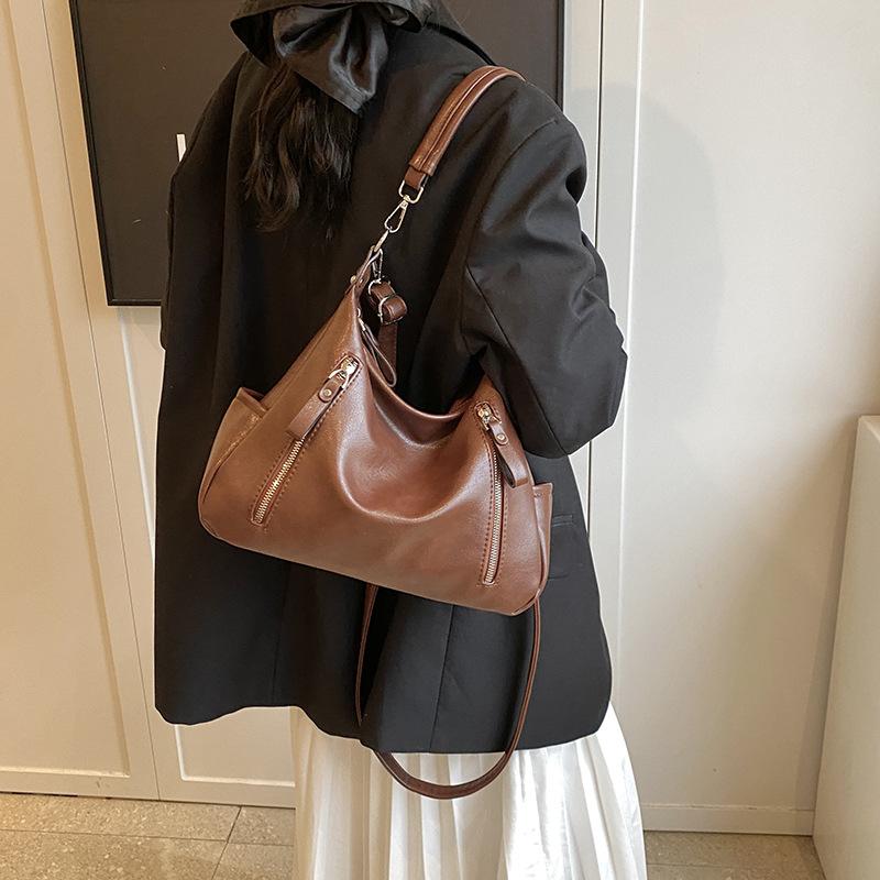 

Жіноча сумка великої місткості 2024 р., нова модна ретро-сумка через плече високого класу, універсальна сумка-месенджер хакі