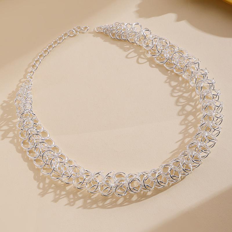 Geometric Circle Patchwork Necklace with Hollow Alloy Clavicle Chain - Trendy Fashion Jewelry серебряный