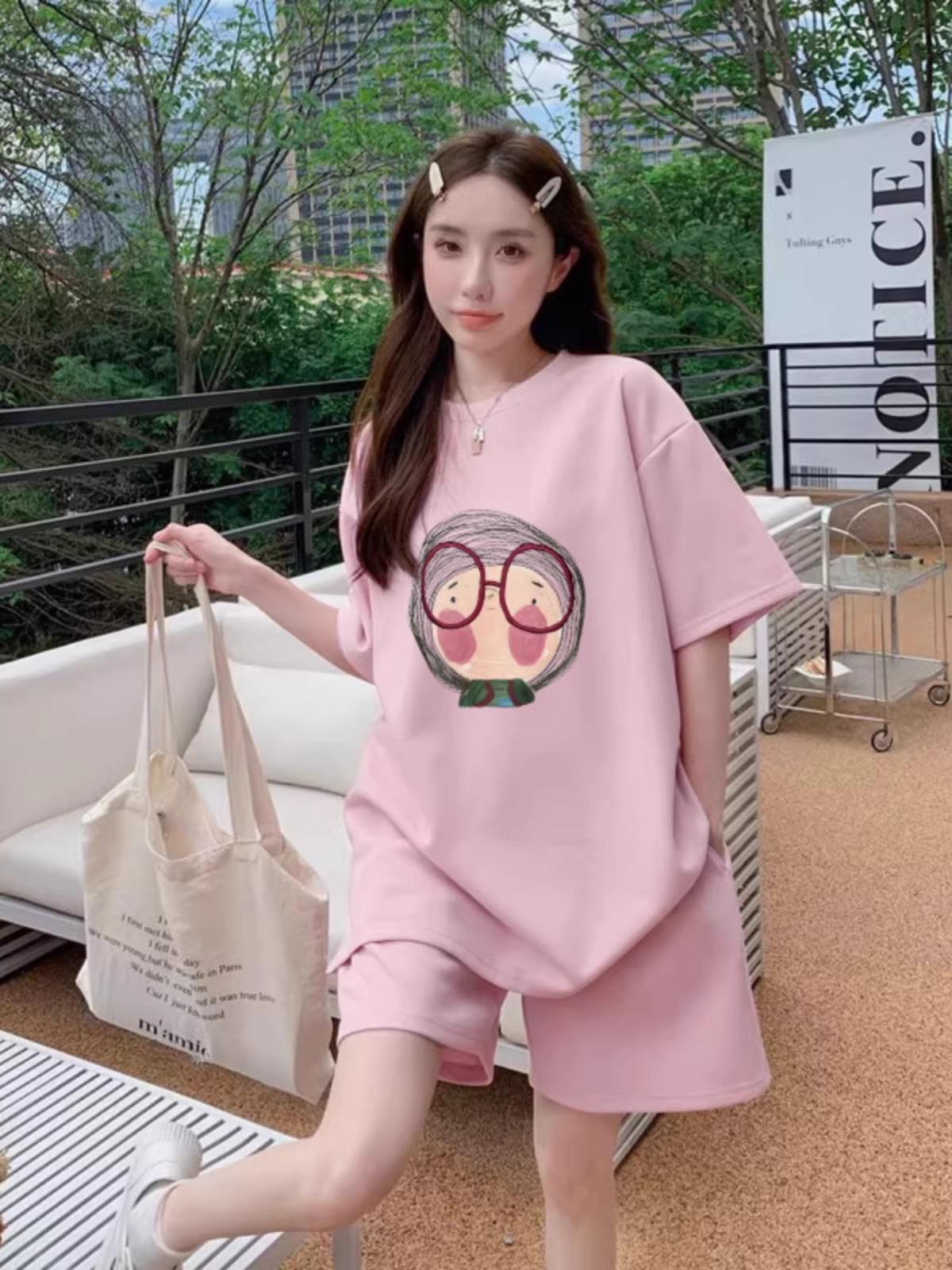 

European Chic Cartoon Print Maternity Pajama Top - Pink Short Sleeve T-shirt for Summer 2026 XXL [72.5-80 kg]