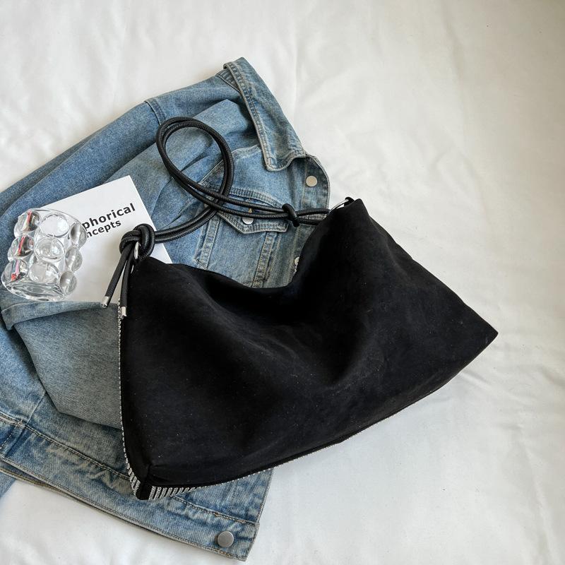 New women's bag, rhinestone tide silver flash diamond, fashionable large capacity diamond-encrusted shoulder hand-held underarm bag, king bag for wome