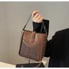 Fashion Pioneer! New Bucket Bag, European and American Locomotive Wind Is Coming