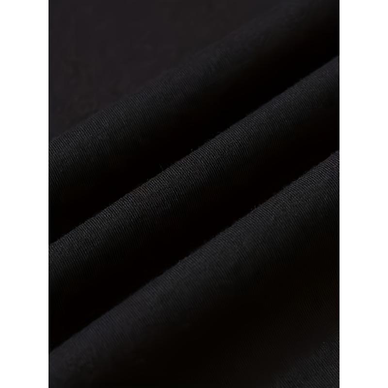 A Men'S Short-Sleeve T-Shirt, Featuring a Loose Fit And a Stylish Casual Round Neck, Suitable for Outdoor Wear In Spring And Summer