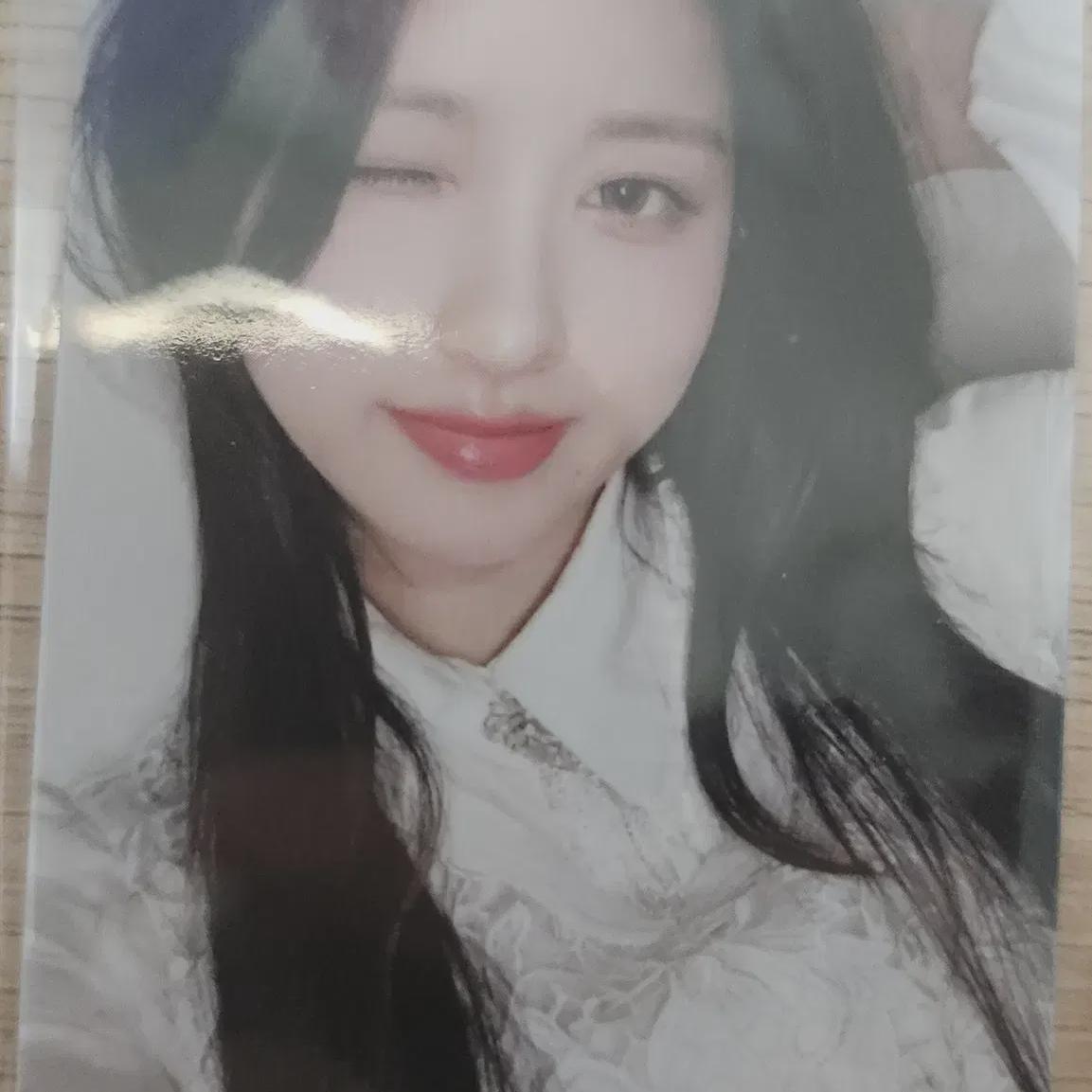 

Ive Gaeul Revelheart Attitude Broadcast Photocard Is On Sale