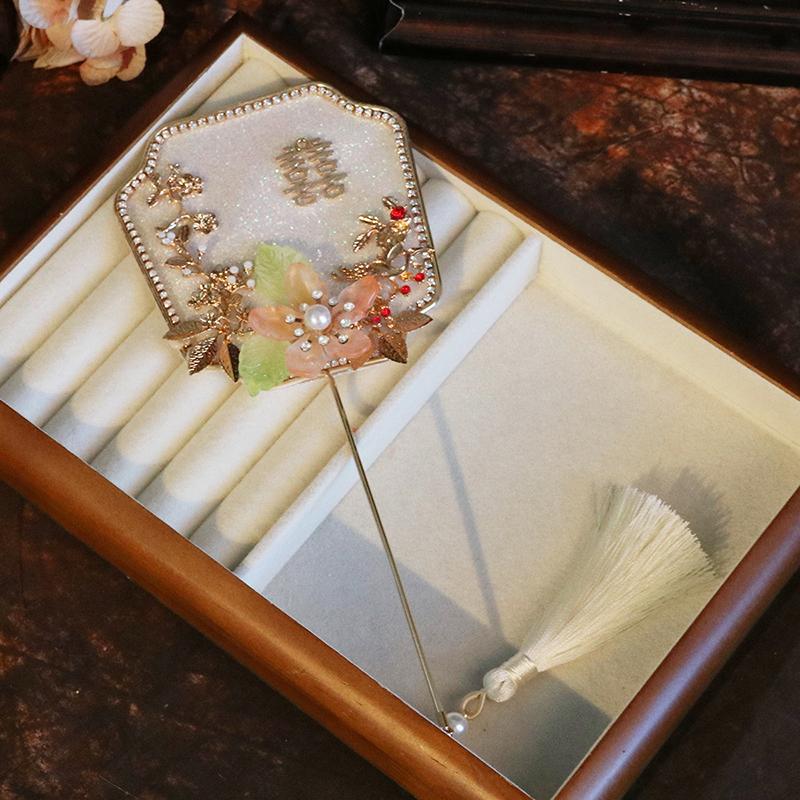 

Китайский свадебный веер Po Group, старинный изысканный веер ручной работы, ретро-веер на удачу, свадебный ручной веер с кисточками, подарки