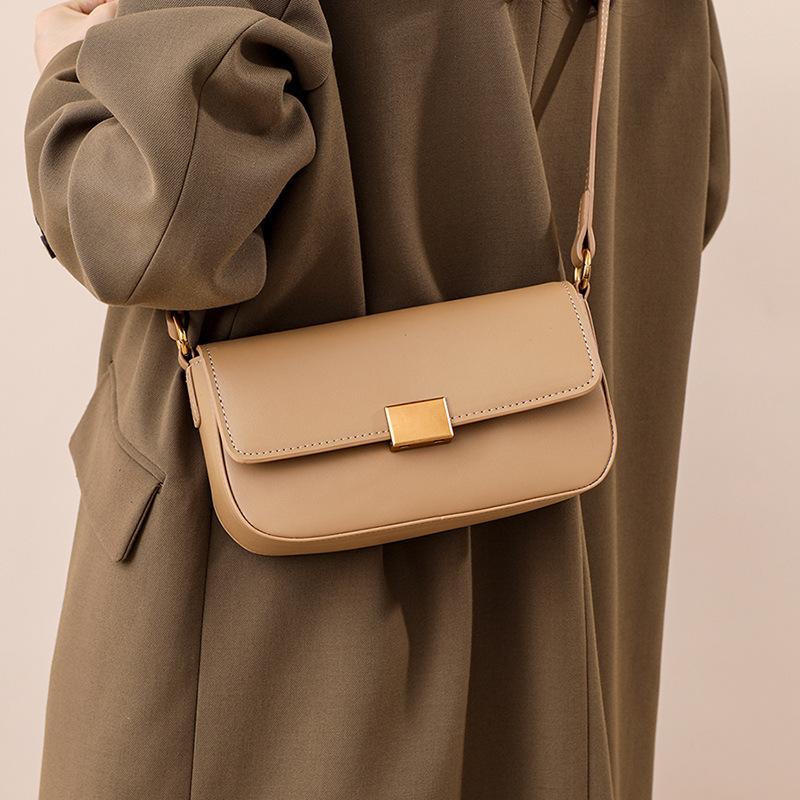 Premium texture small bag women's autumn and winter new popular versatile messenger bag single shoulder underarm small square bag