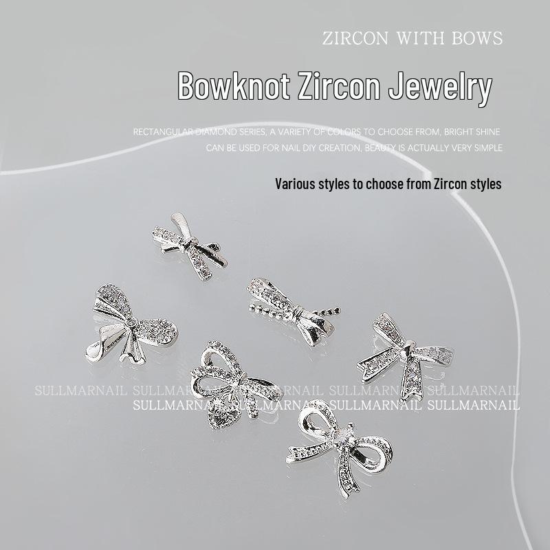 

Silver Zircon Bow Tie Nail Pendant - 1 Piece