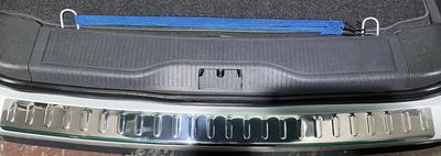 Obložení zadního nárazníku Carmos V2 (nerezová ocel) pro Opel Zafira B 2005-2011