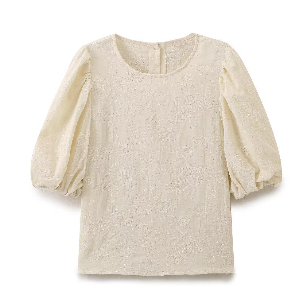 

Весна 2025 Женский уличный стиль Вышитая рубашка и брюки палаццо XS