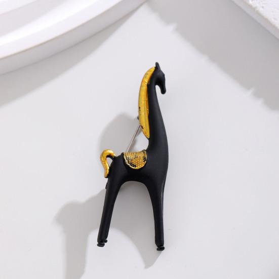 Minimalist Horse Brooch White Black Alloy Horse Lapel Pin Decorative Artistic Brooch Pin Outfit