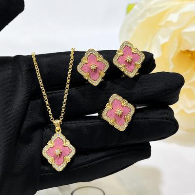 Vintage Court Bratti Rosa Rosen Set Kleeblatt Armband Tianhe Stein Halskette Ring Ohrstecker