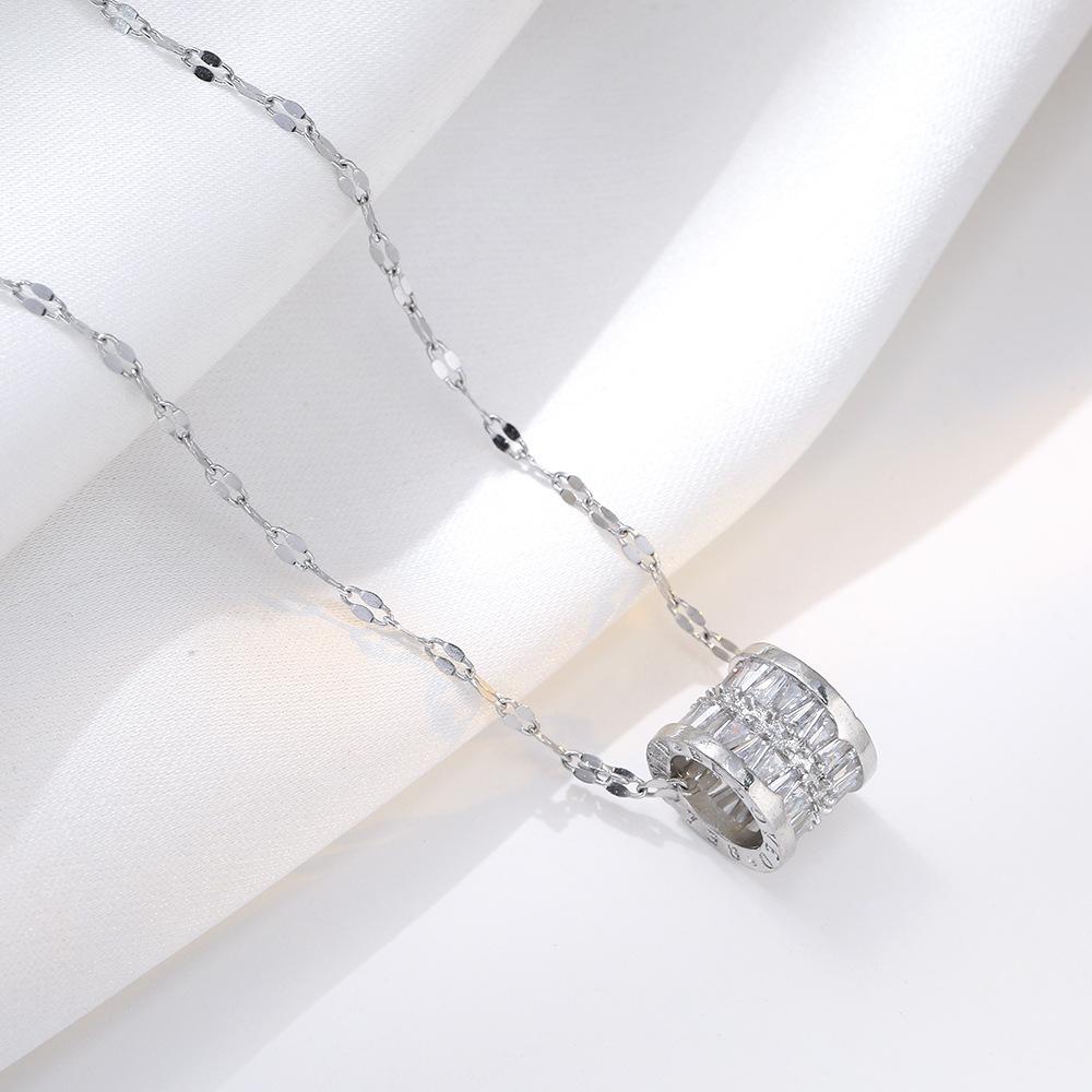 Duży naszyjnik z wisiorkiem ze stali nierdzewnej dla kobiet w stylu japońskim i koreańskim z dzikim łańcuszkiem na obojczyk