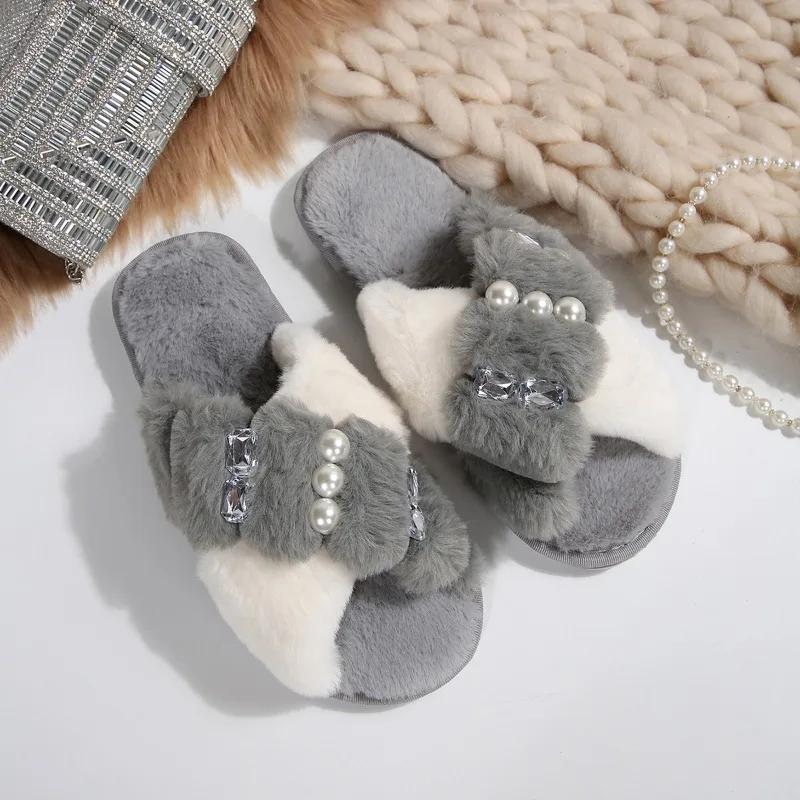 

Модные зимние лоскутные тапочки с бусинами на шнурках, современные, на плоской подошве с низким каблуком, женская обувь на распродаже 2025, брендовые, надеваемые, новинка, женские тапочки 40-41 серый