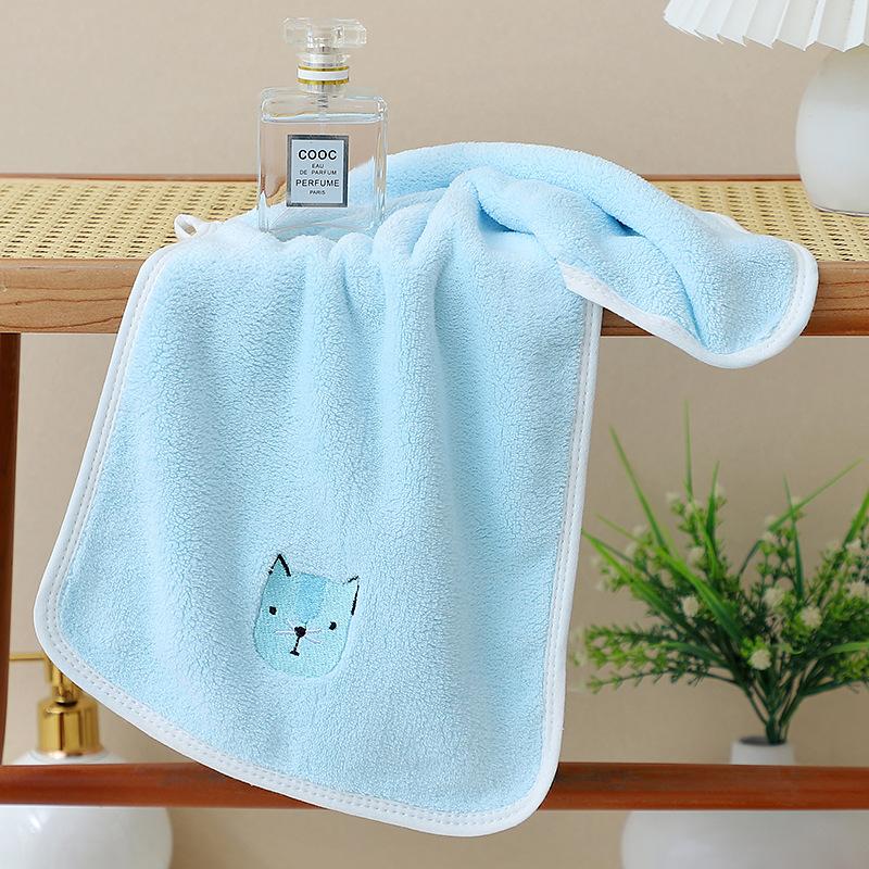 

Embroidery Absorbent Cartoon Infant and Child Towel 50*25cm небо синє кольору