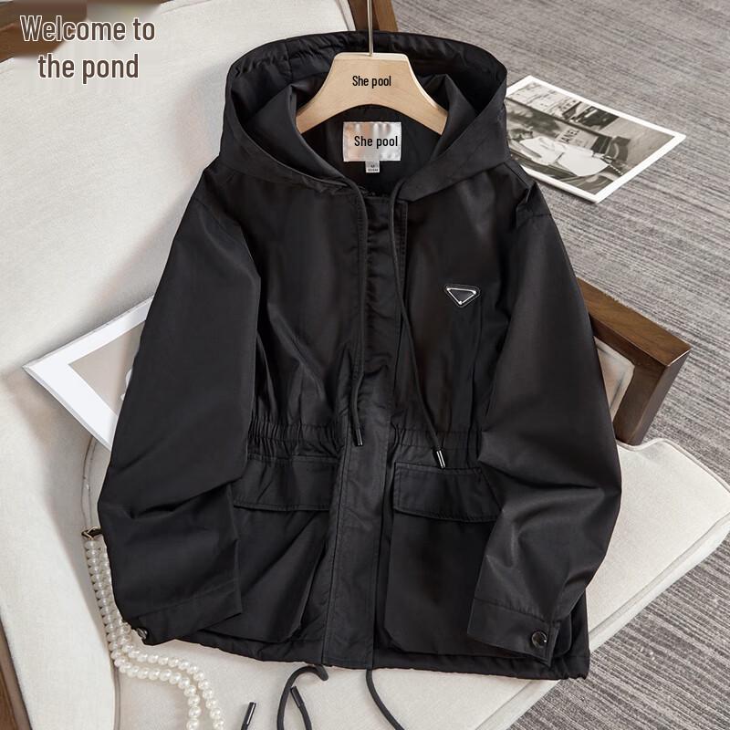 

Женская куртка с капюшоном, карманами на кулиске Tachic XL