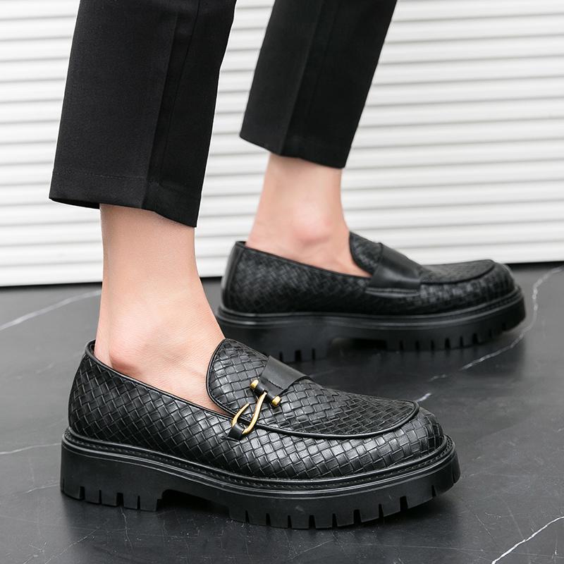 Fashion Business British Style Men Casual Leather Shoes Fashion Loafers Stylish Thick Soled Slip-on Male New Wedding Dress Leather Shoes