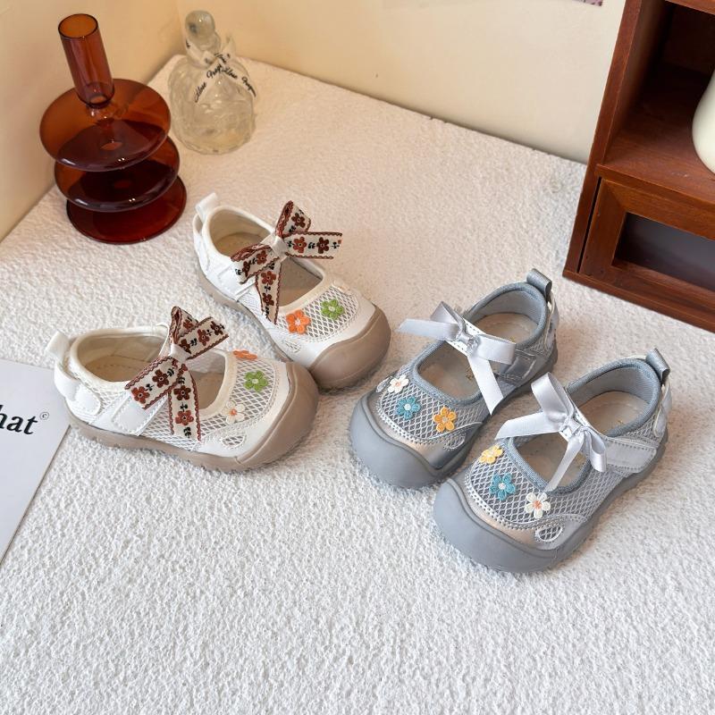 Summer Sneakers Kids New Fashion Breathable Sneakers Girl Soft Sole Anti Slip Casual Girl Shoes Comfort Exquisite Simple Sandals
