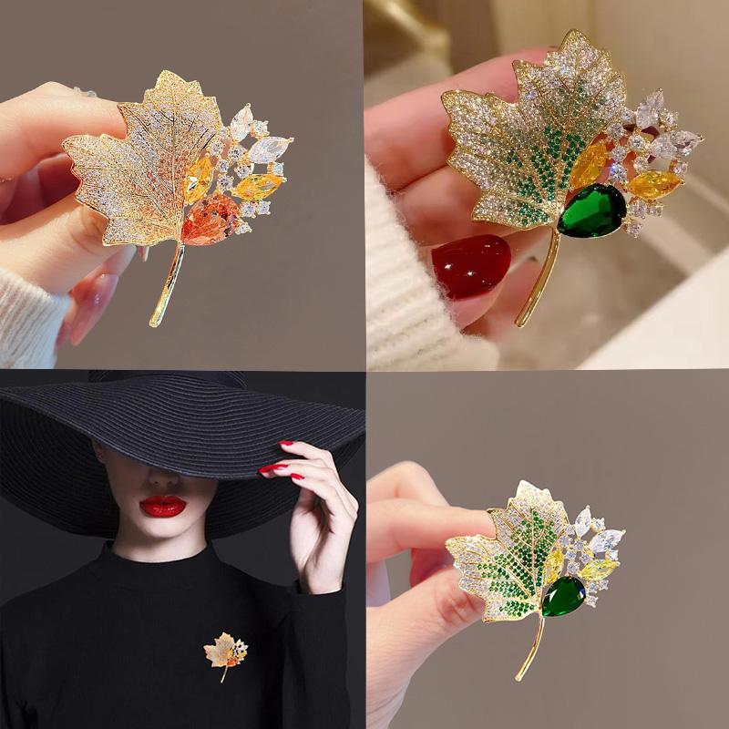 1PC Rhinestone Shiny Crystal For Women Brooch Pin Vintage Coat Clothing Accessories Maple Leaf