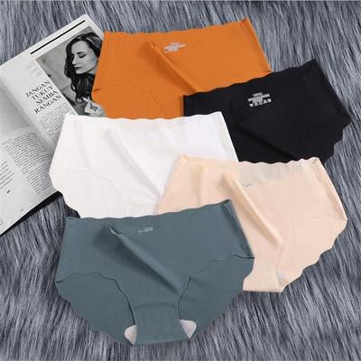 Women's Mid-Waist Wavy Hip-Lifting Ice Silk Seamless Panties