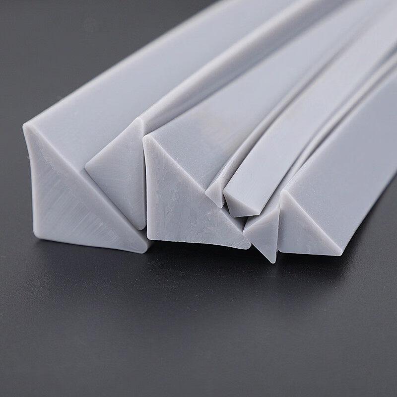 Striscia di tenuta triangolare in silicone resistente alle alte temperature